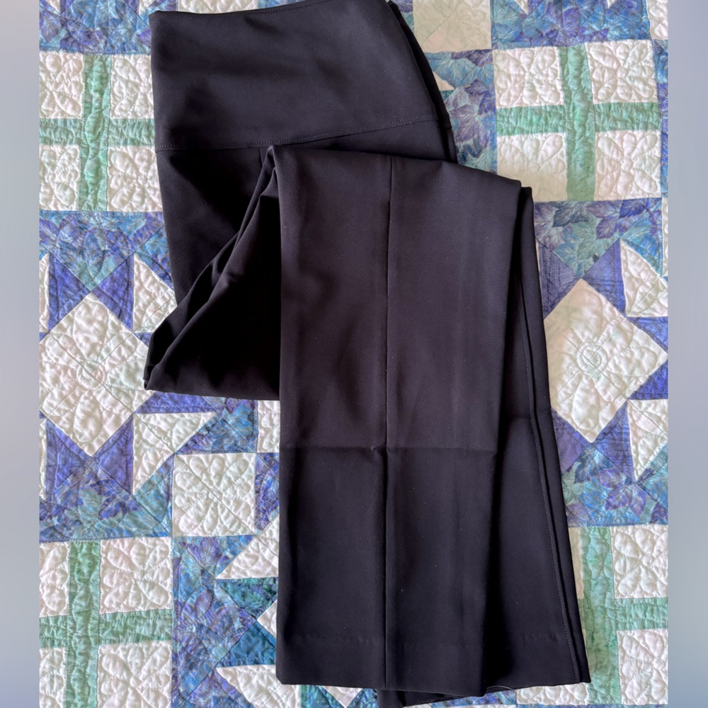 Veronica Beard zip-back scuba legging